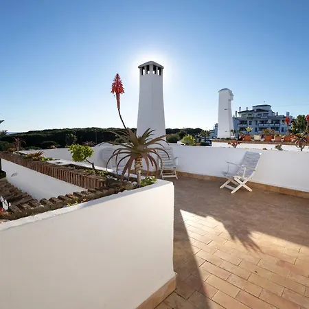 Calahonda Park Penthouse With Roof Solarium By Rafleys *